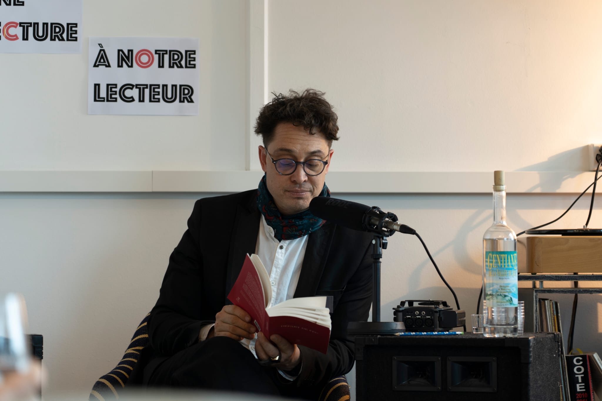 Guillaume Prin lors d’une lecture